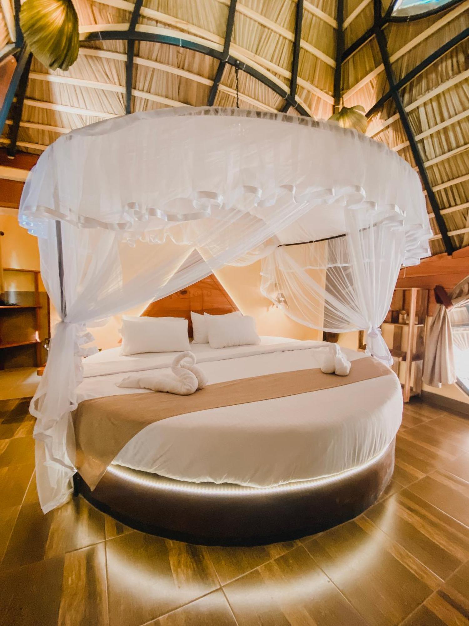 Igabara Hobbit House Hotel Tangalle Eksteriør billede